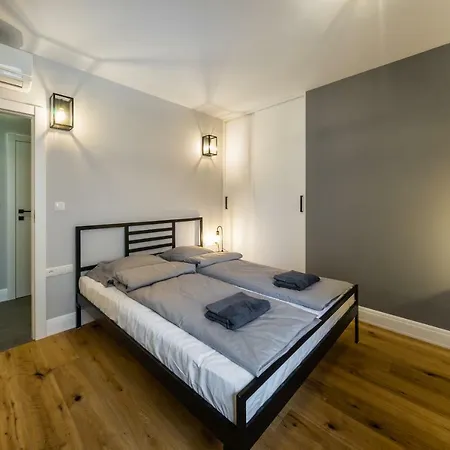Groble Wawelofts Apartmán *
